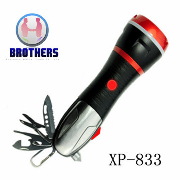 Multifunctional Emergency Tool Flashlight with Safety Hammer (833)